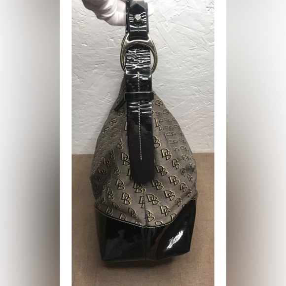 Dooney & Bourke Hobo Purse Bag Beige & Black Canvas Shoulder Bag - Picture 7 of 16